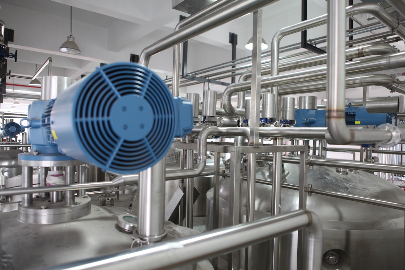 Stainless process plant for plant managers.