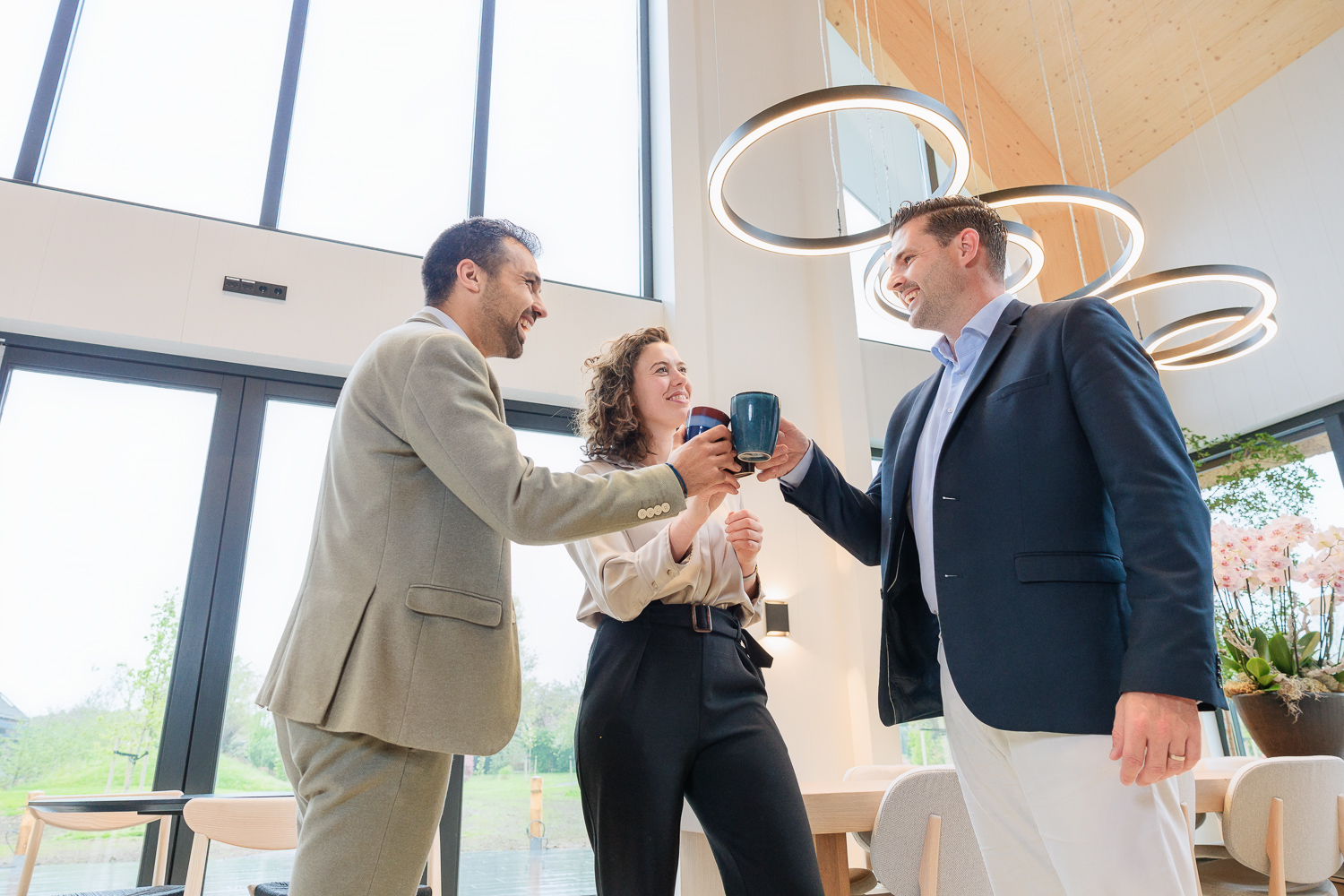 Modern kantoorgebouw op de Blue Bricks campus