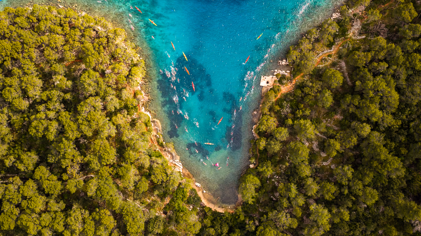 UltraSwim 33.3 #12 Croatia, drone view of swimmers in formation