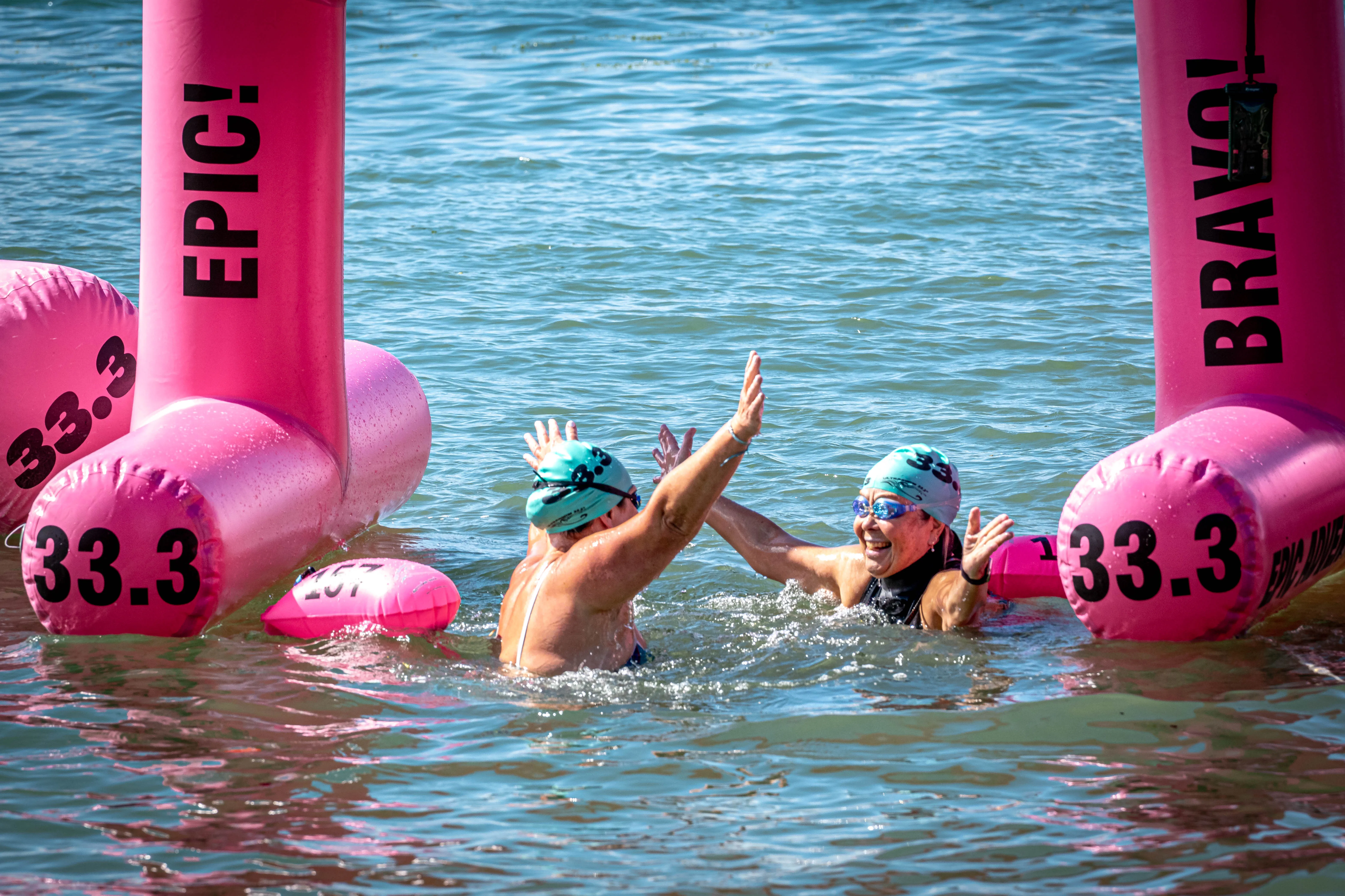 UltraSwim 33.3 #14 Switzerland, swimmer at the finish line