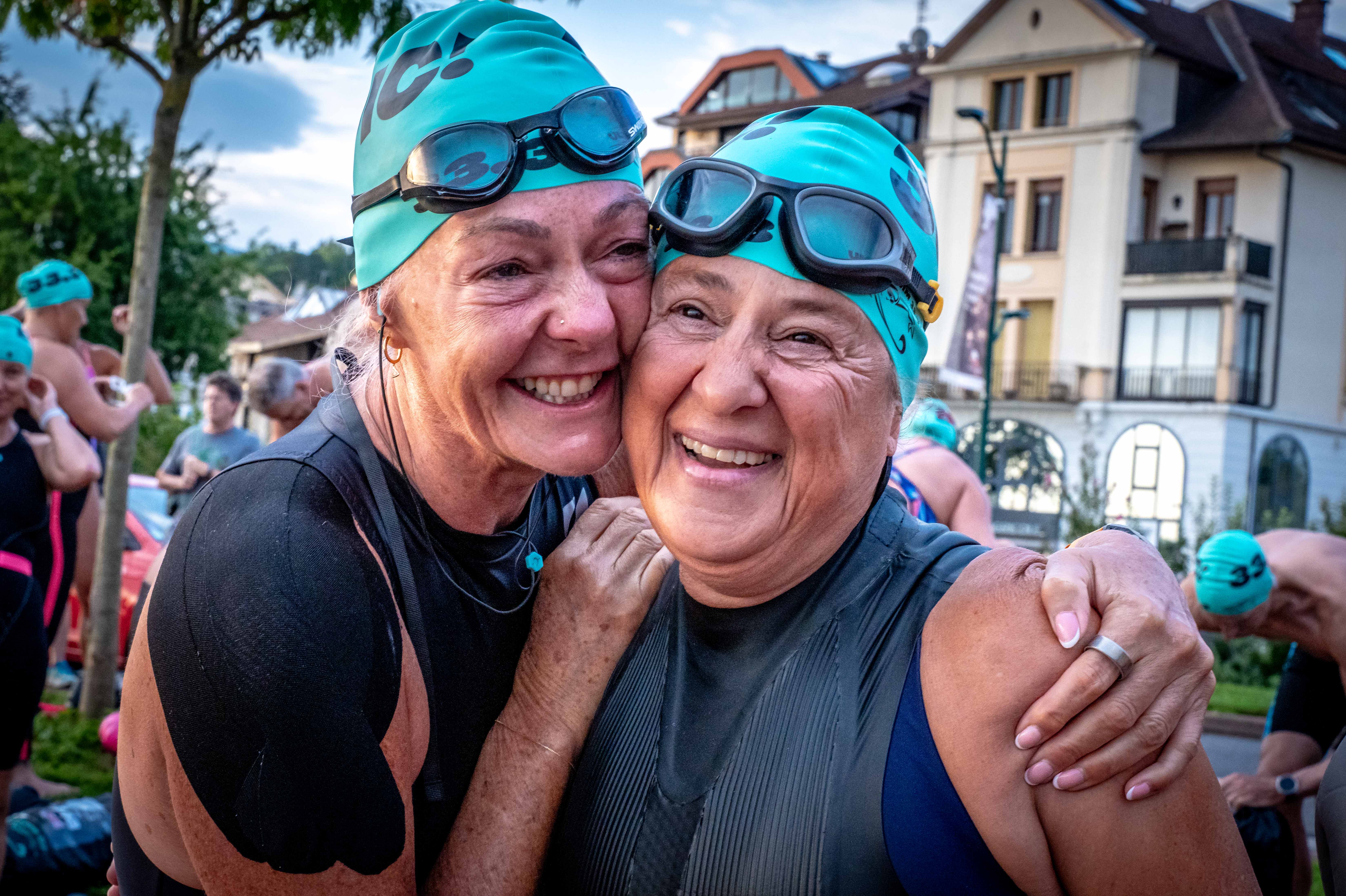 UltraSwim 33.3 #14 Switzerland, swimmers in event caps