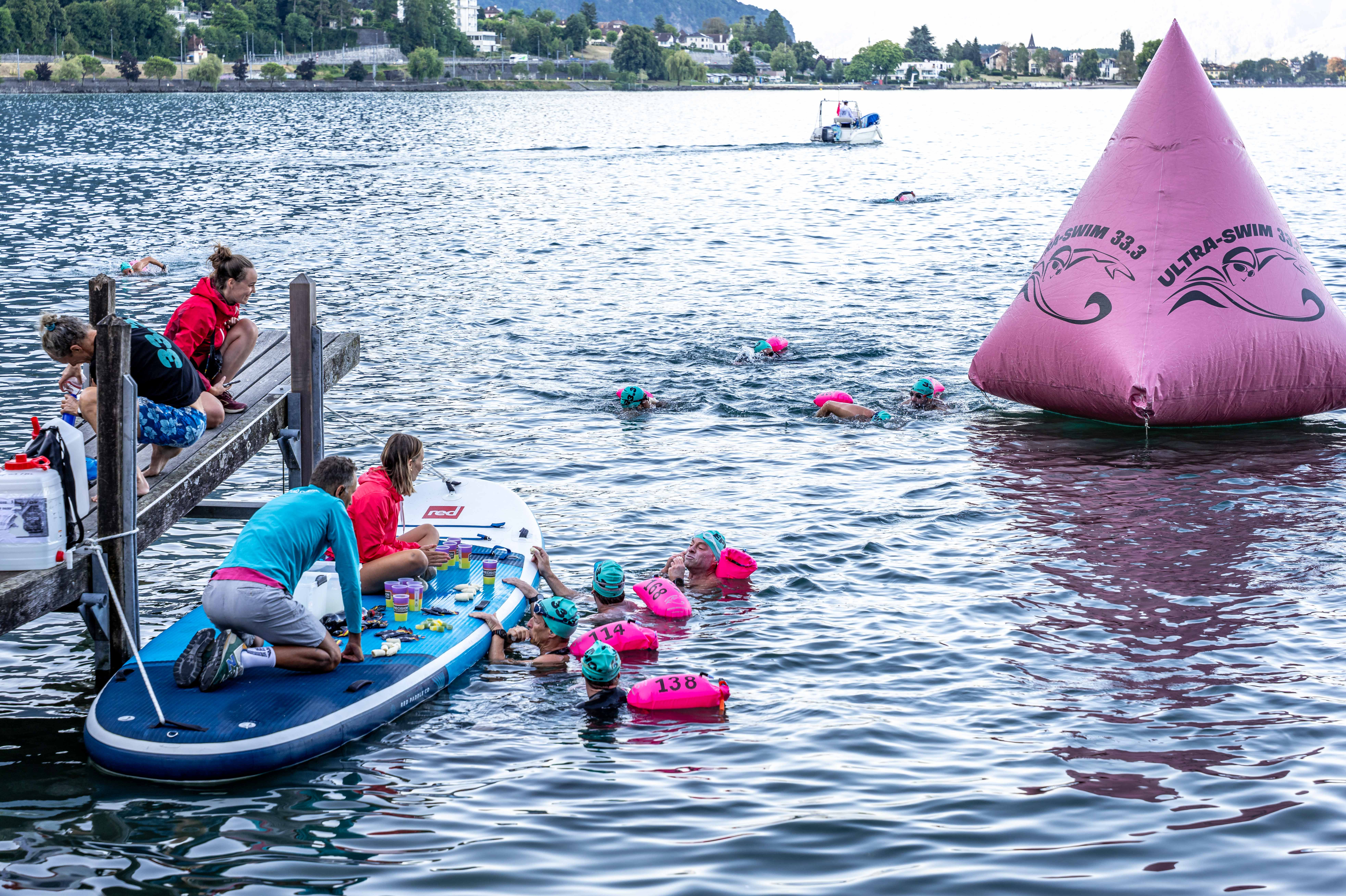 UltraSwim 33.3 #14 Switzerland, Laure at the feed station