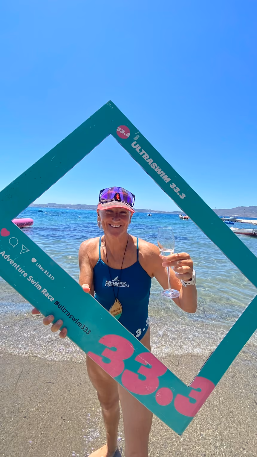 UltraSwim 33.3 Milos Pioneer edition, swimmer at the finish