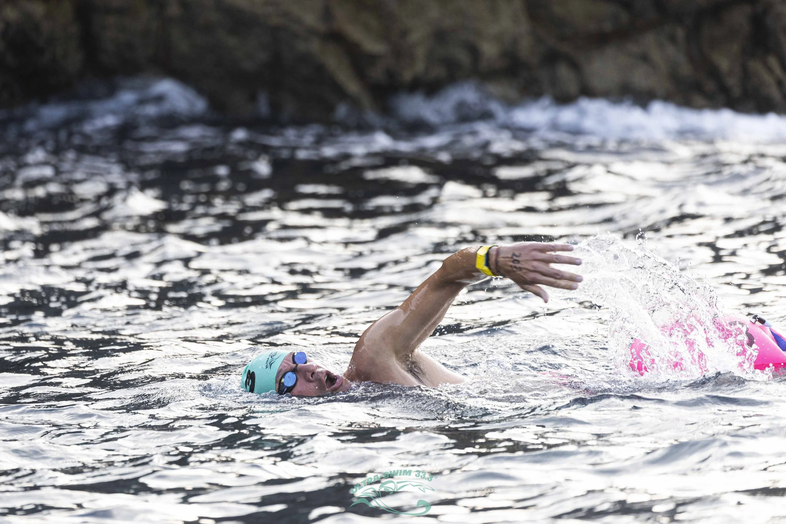 UltraSwim 33.3 Montenegro, swimmers on a swim leg