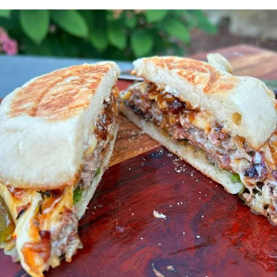 fritz-grill-patty-melt-red-barn-farm-hammonton-nj