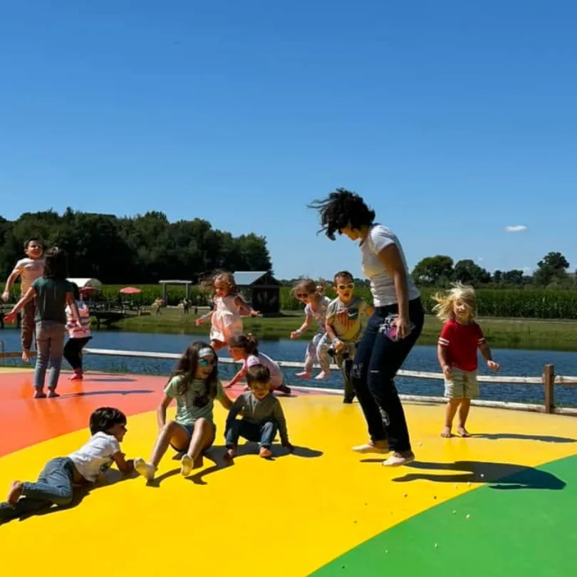jumbo-bounce-pad-kids-red-barn-farm