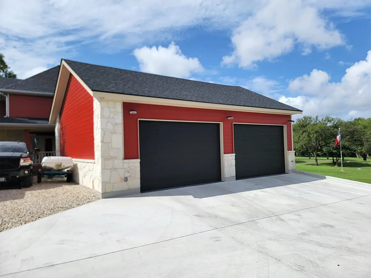 Garages & Workshops
