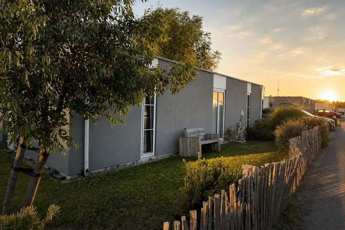Außenansicht der Ferienlodge Zeeland, Kanteel 856