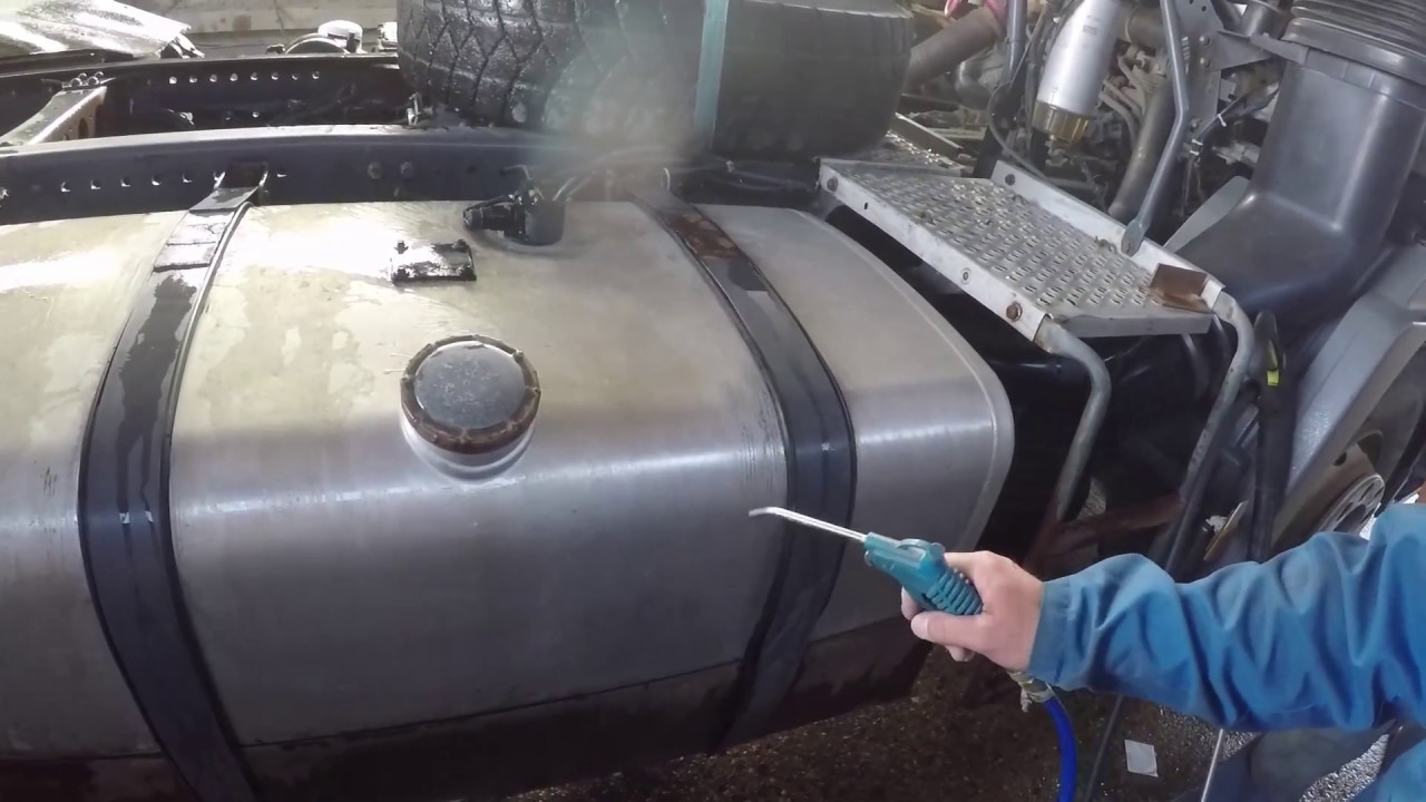 Що робити, якщо протікає паливний бак