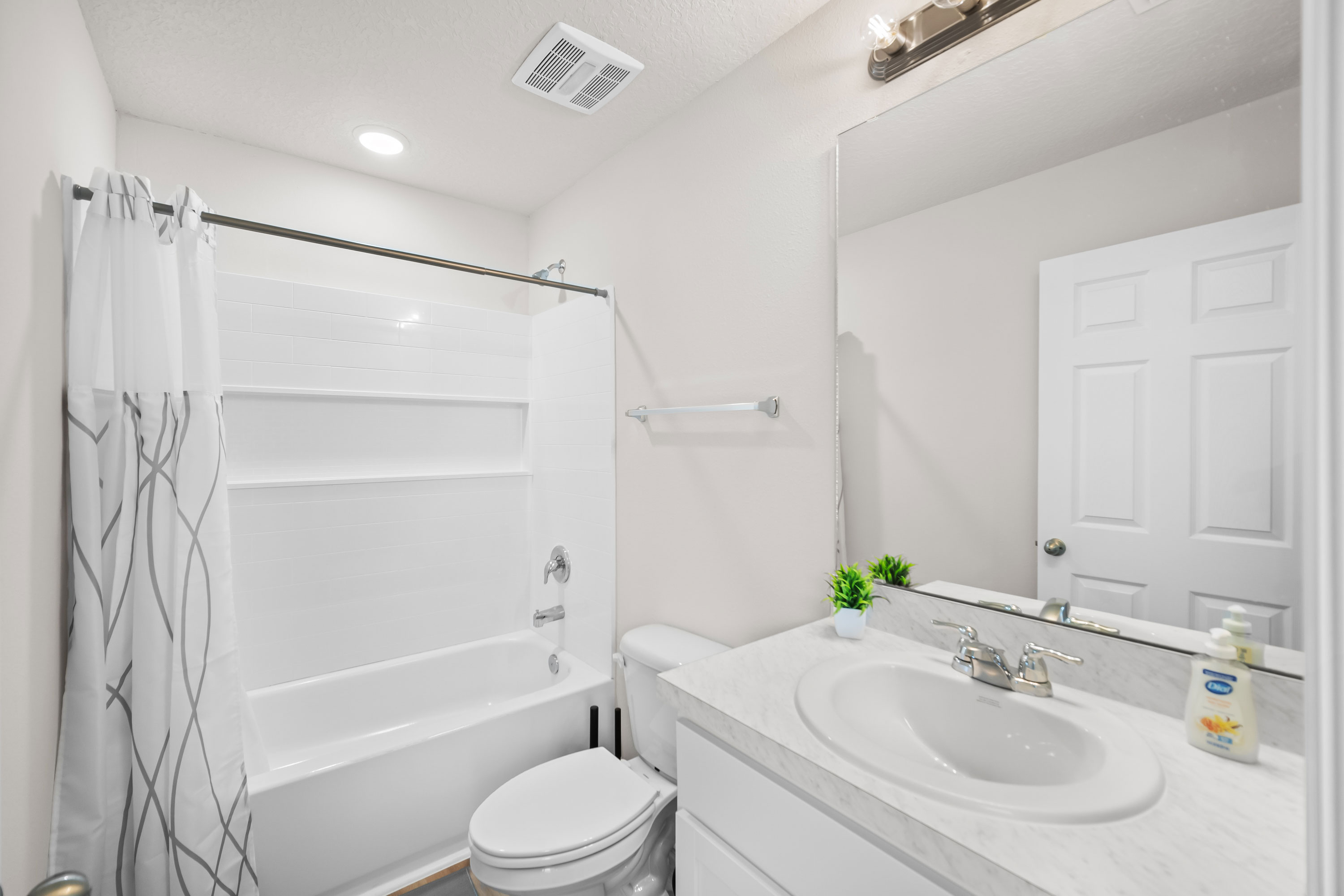 The Sofia interior: bathroom view