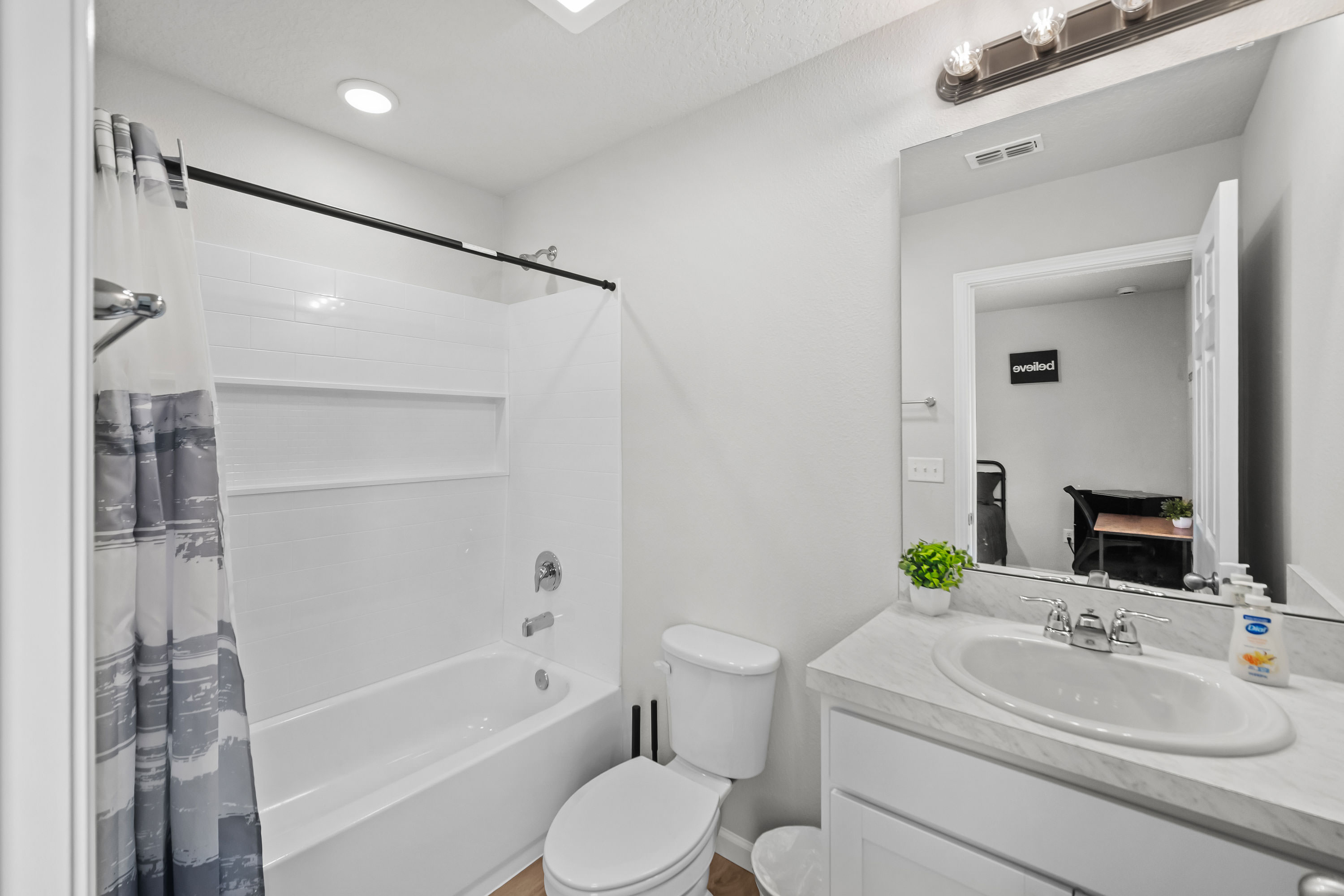 The Bella interior: bathroom