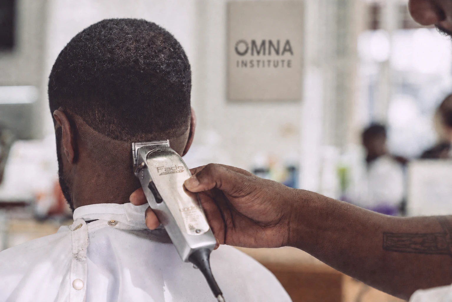 Image illustrating OMNA's teaching approach for the Barbering program