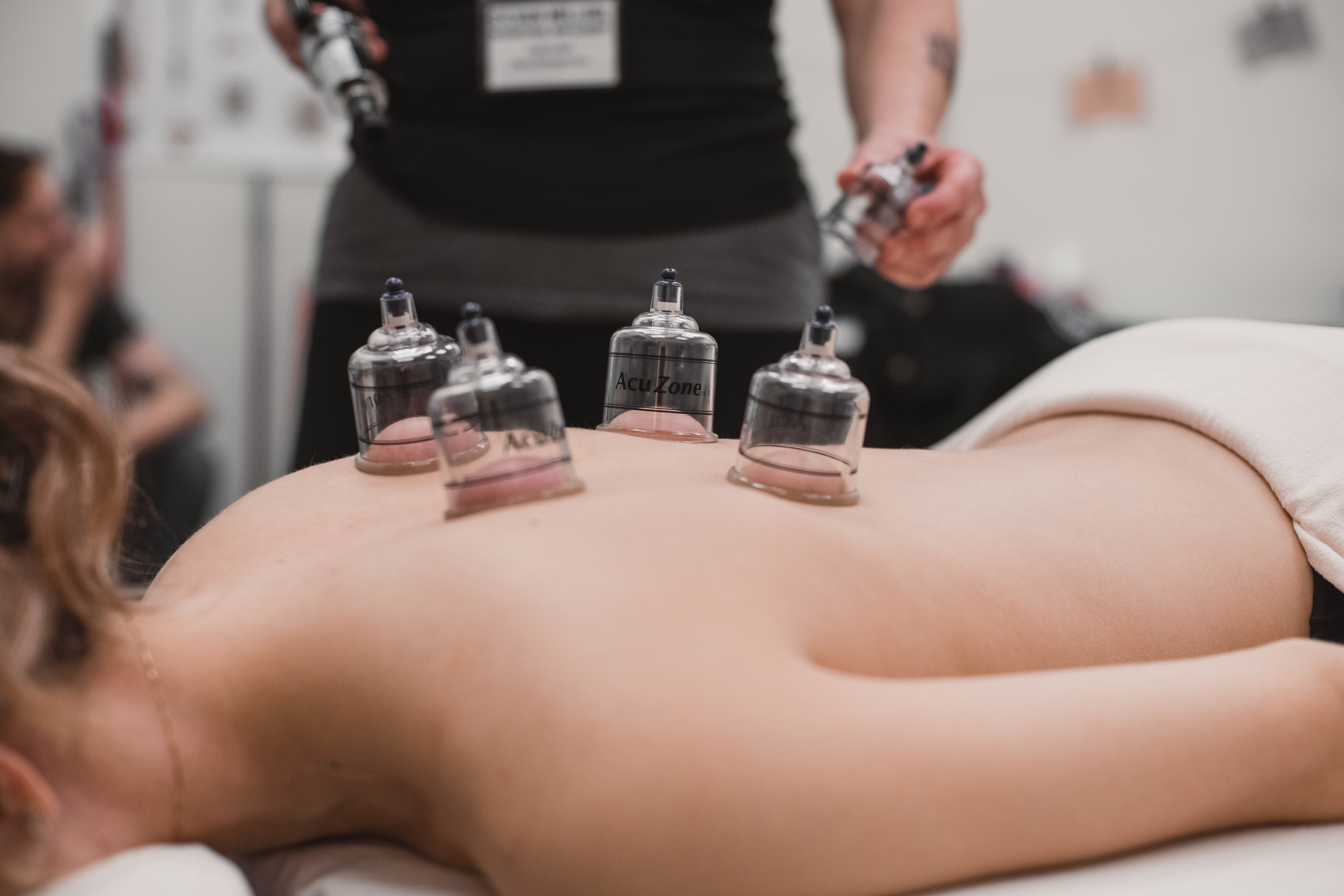 Image illustrating OMNA's teaching approach for the Massage Therapy program