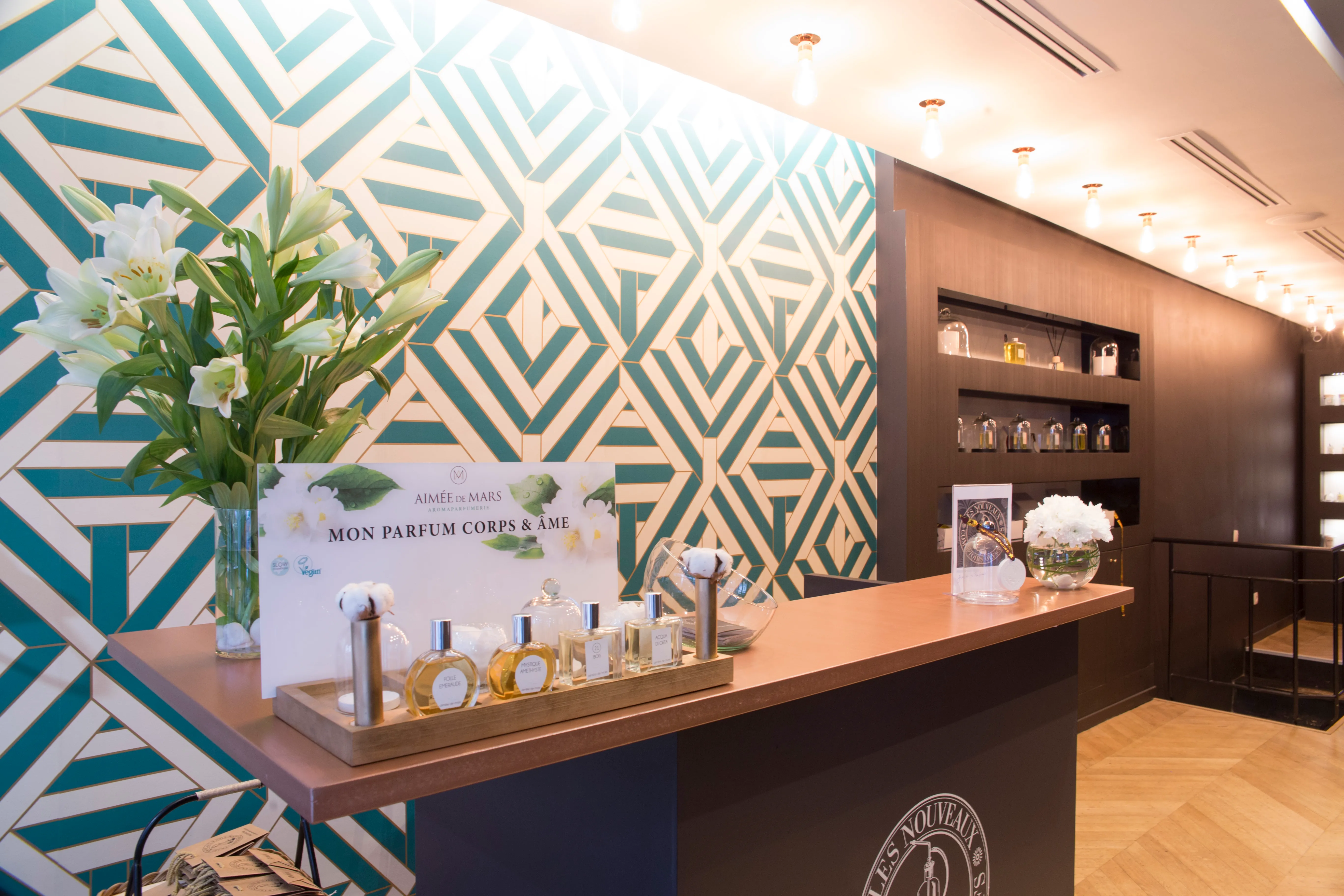 Comptoir de la boutique des Nouveaux Comptoirs Olfactifs