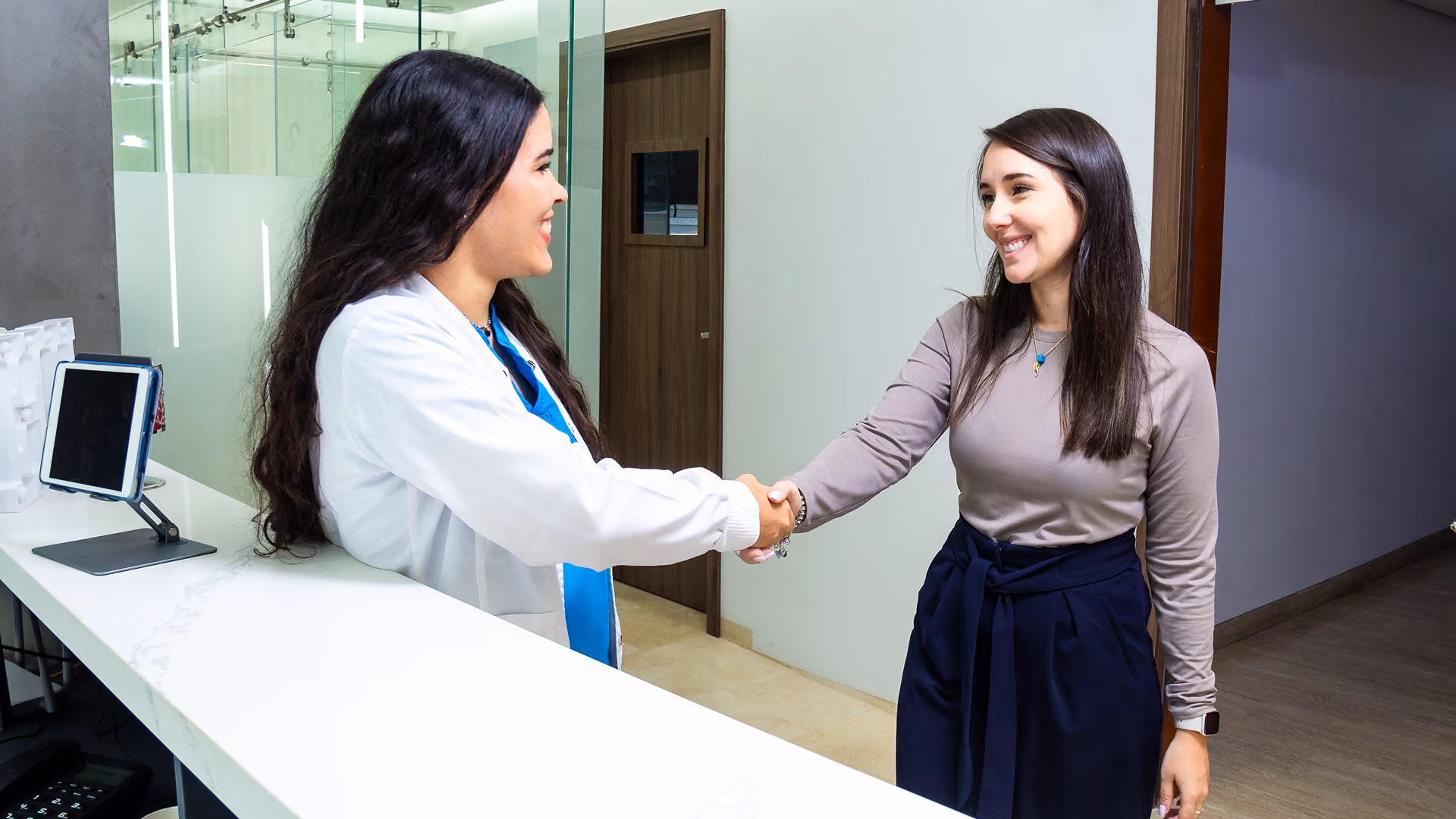 Dental Implants: What to Know Before Your First Consultation