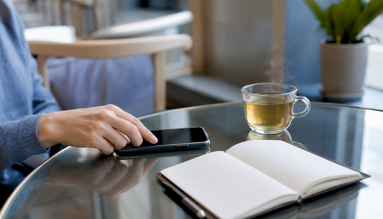 Hand sending test email from smartphone