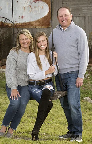 Family portrait by Plano family photographer Larry Lourcey