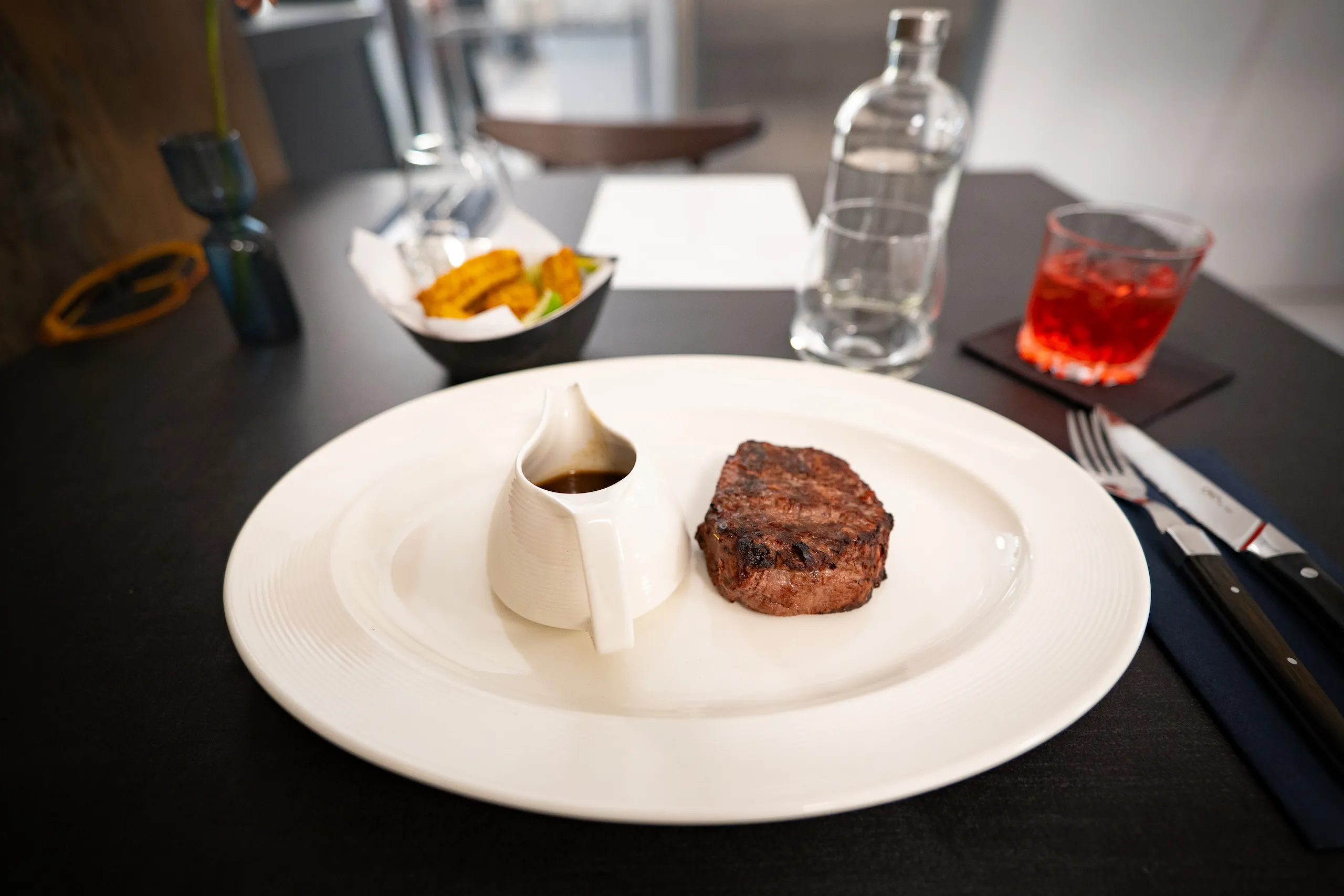 Stek wołowy – restauracja HONO Kraków