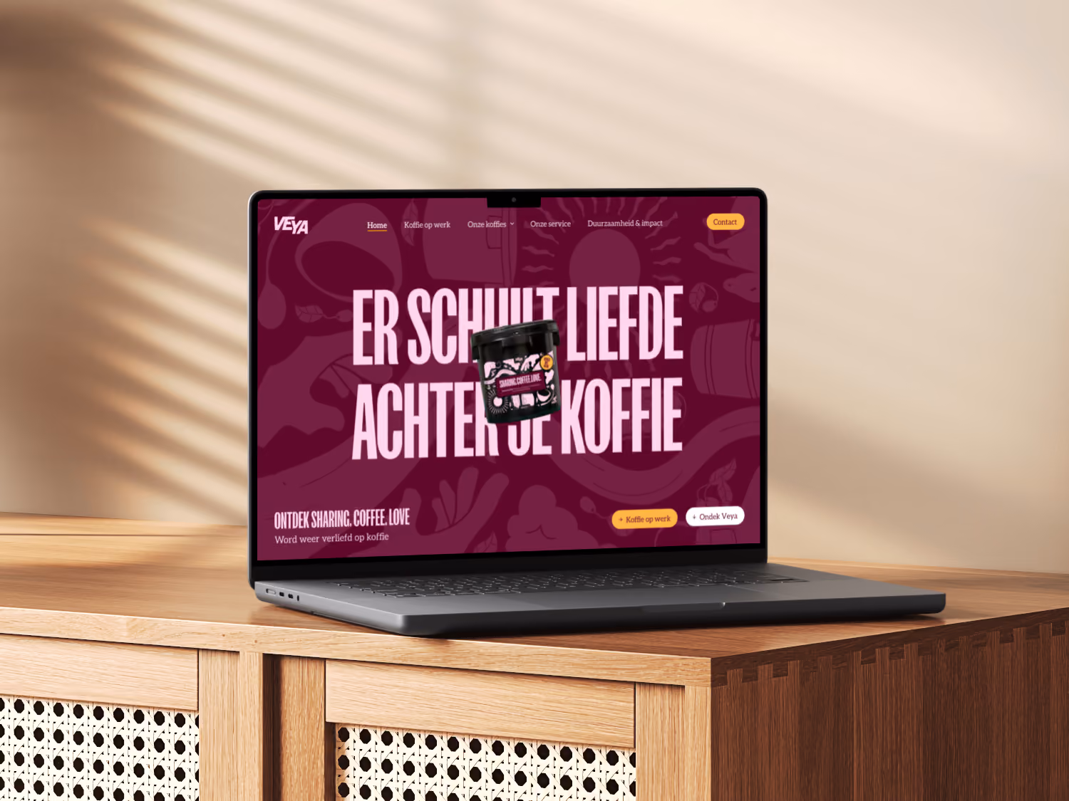Laptop mock-up Veya Coffee