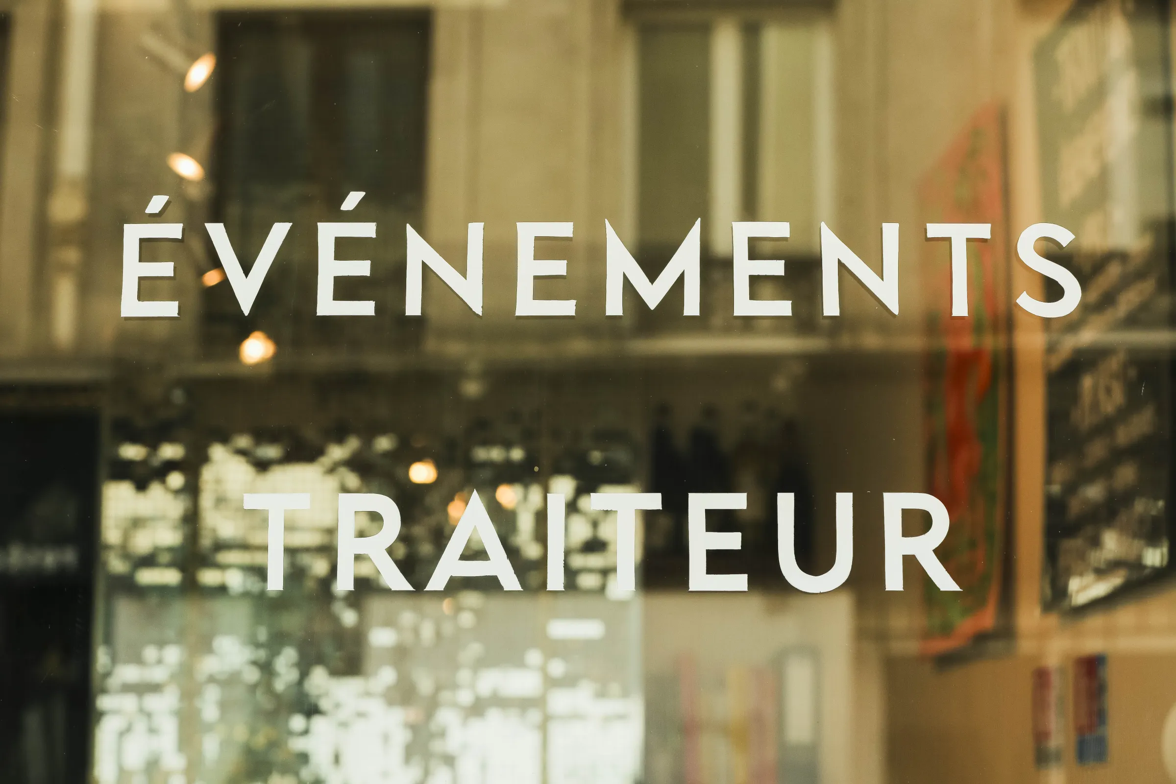 Vitrine Champs Libres « Événements Traiteur », service traiteur à Paris