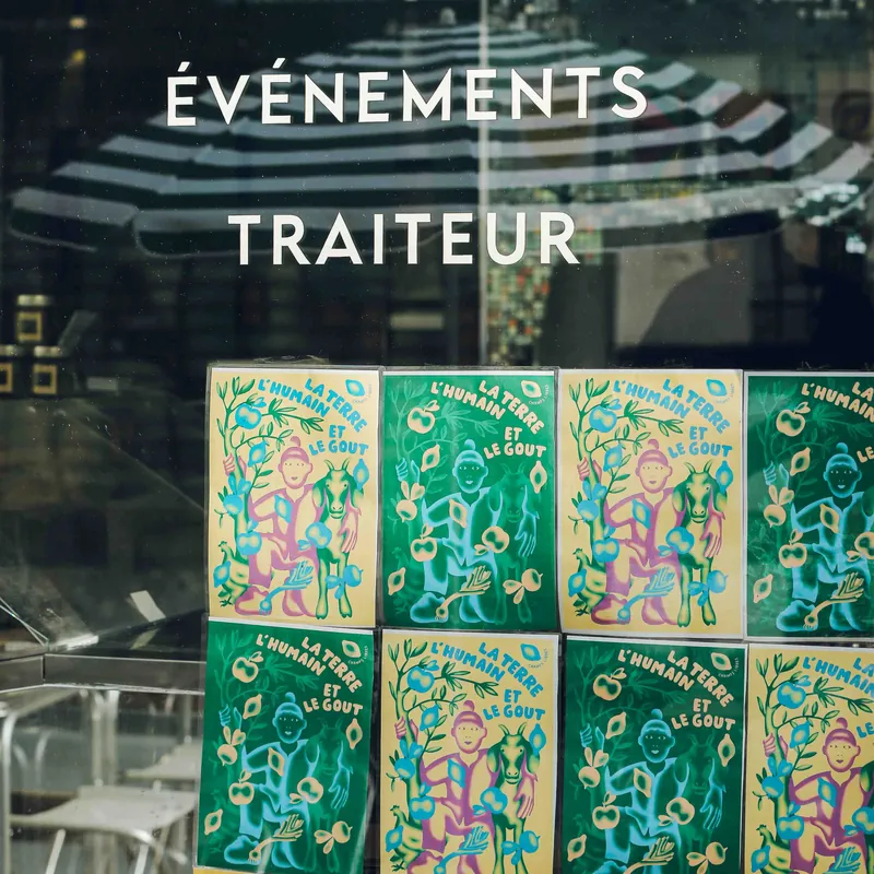 Vitrine « Événements Traiteur » Champs Libres au 5 rue des Trois Couronnes