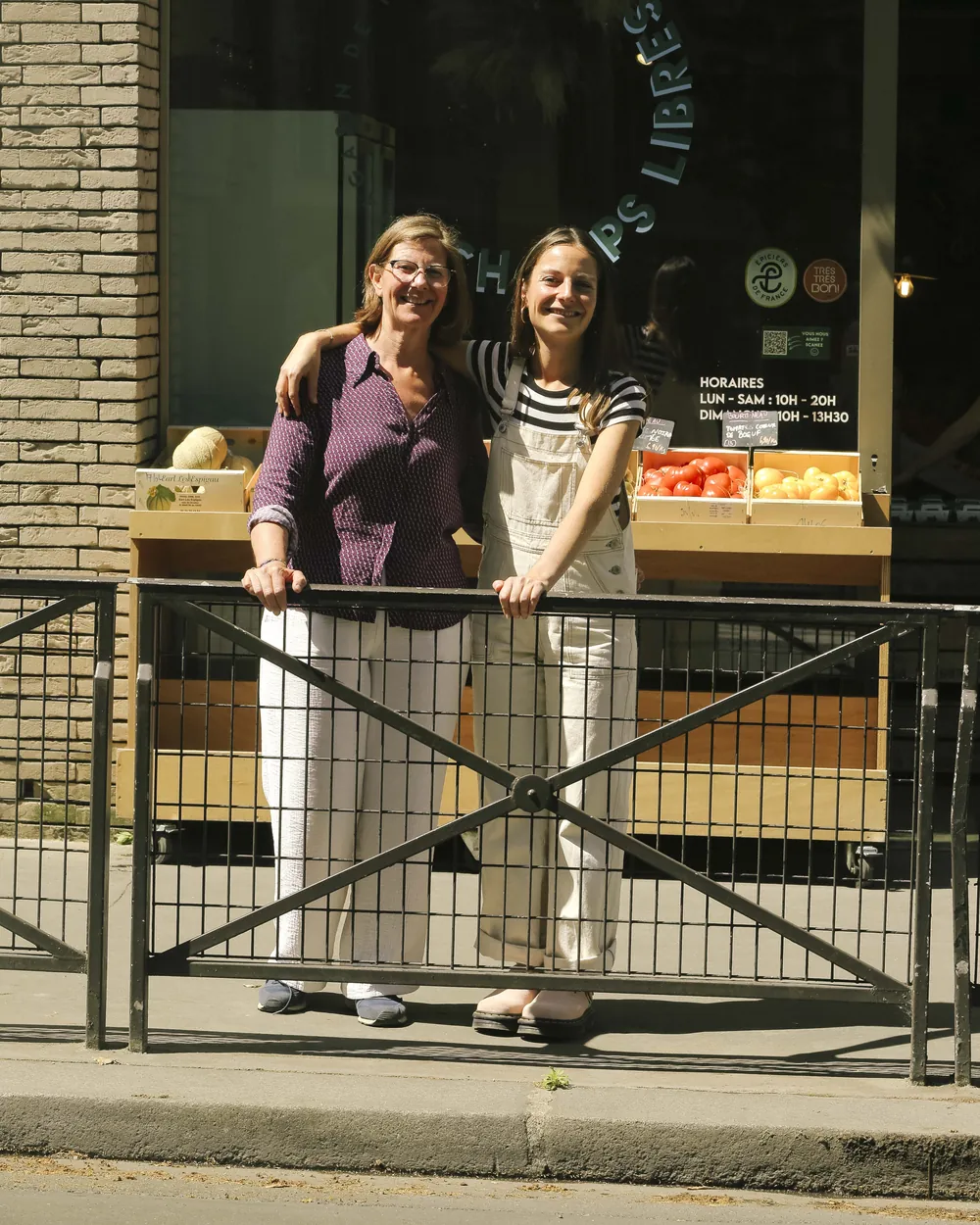 Devanture de l’épicerie Champs Libres Charenton, face à la mairie du 12e