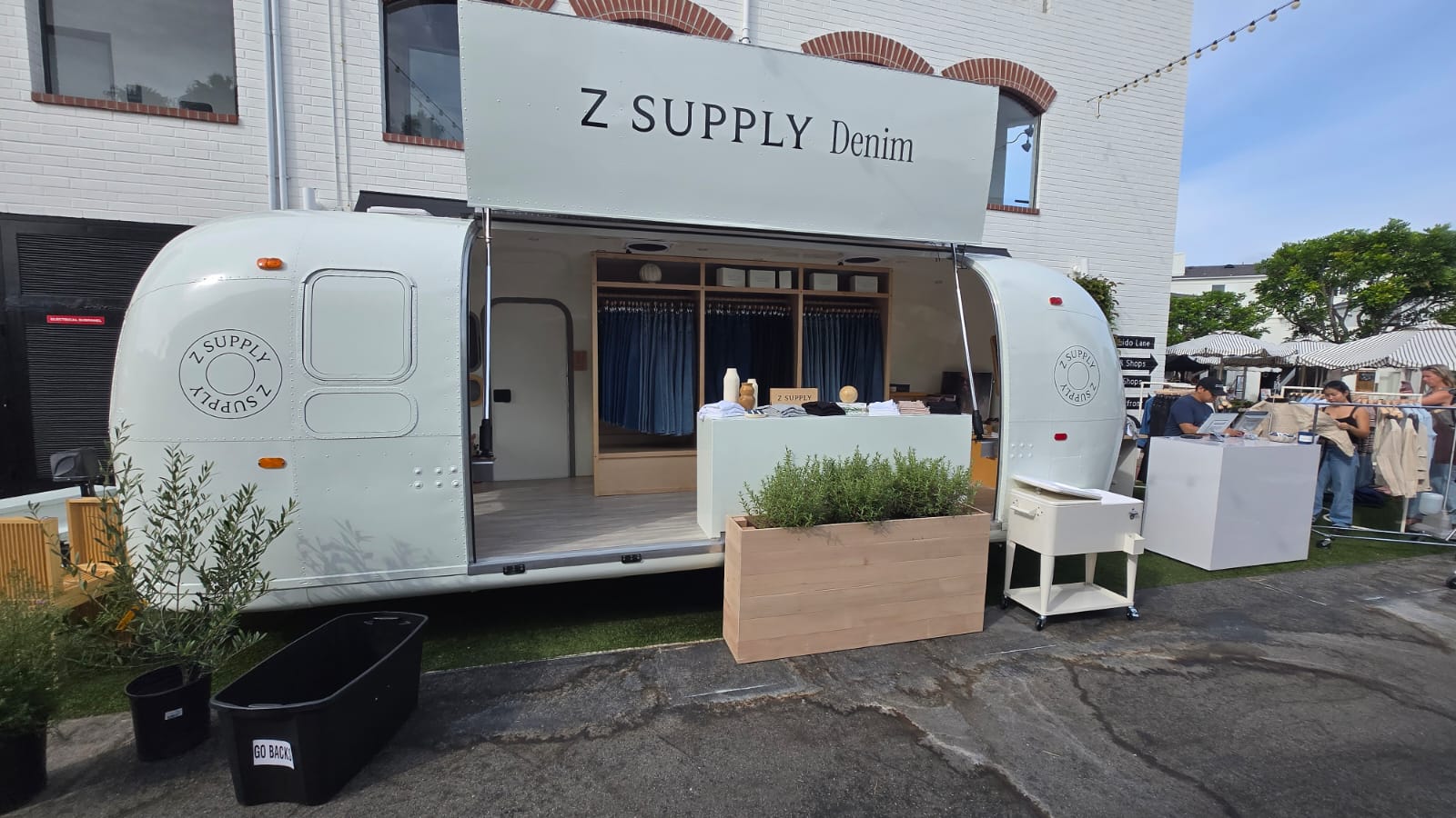 image of community engagement (for a food truck)