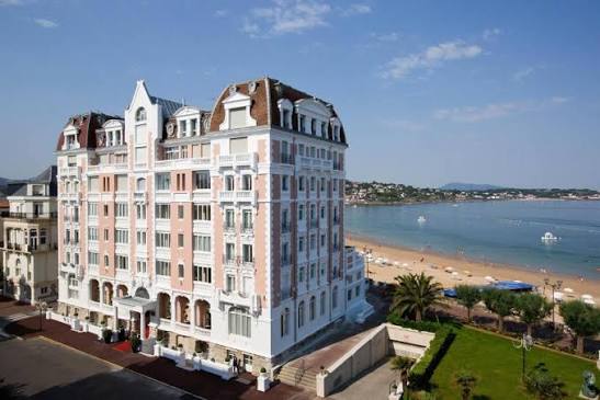 Grand Hôtel & Spa face à la plage de Saint-Jean-de-Luz
