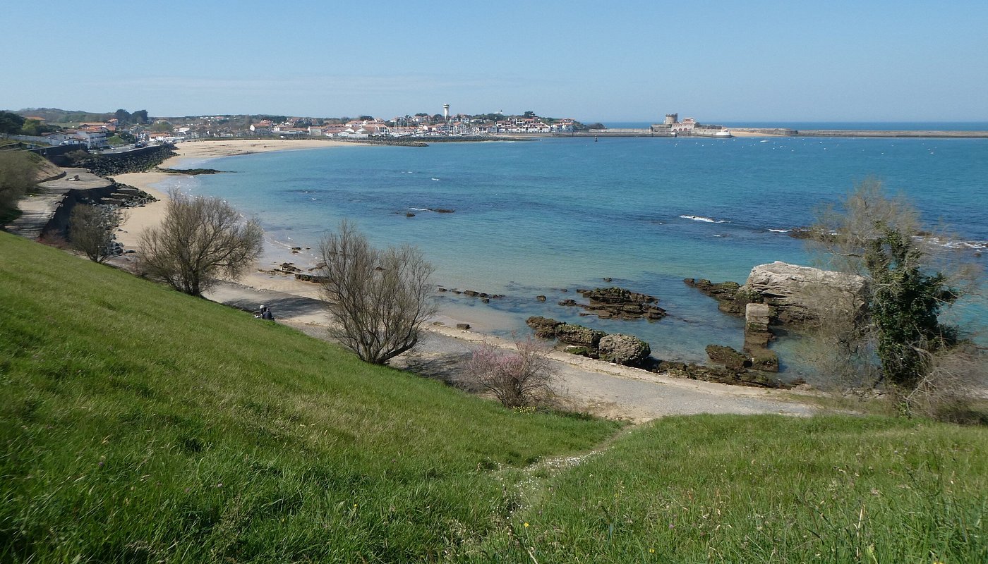 Grande plage de Saint-Jean-de-Luz au Pays Basque