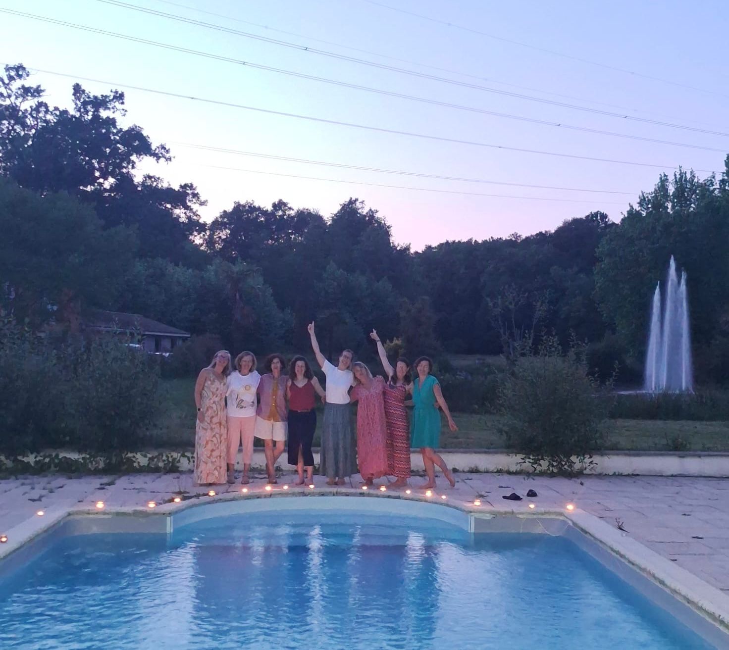 Week-end yoga et bien-être dans les Landes avec piscine et repas conviviaux.
