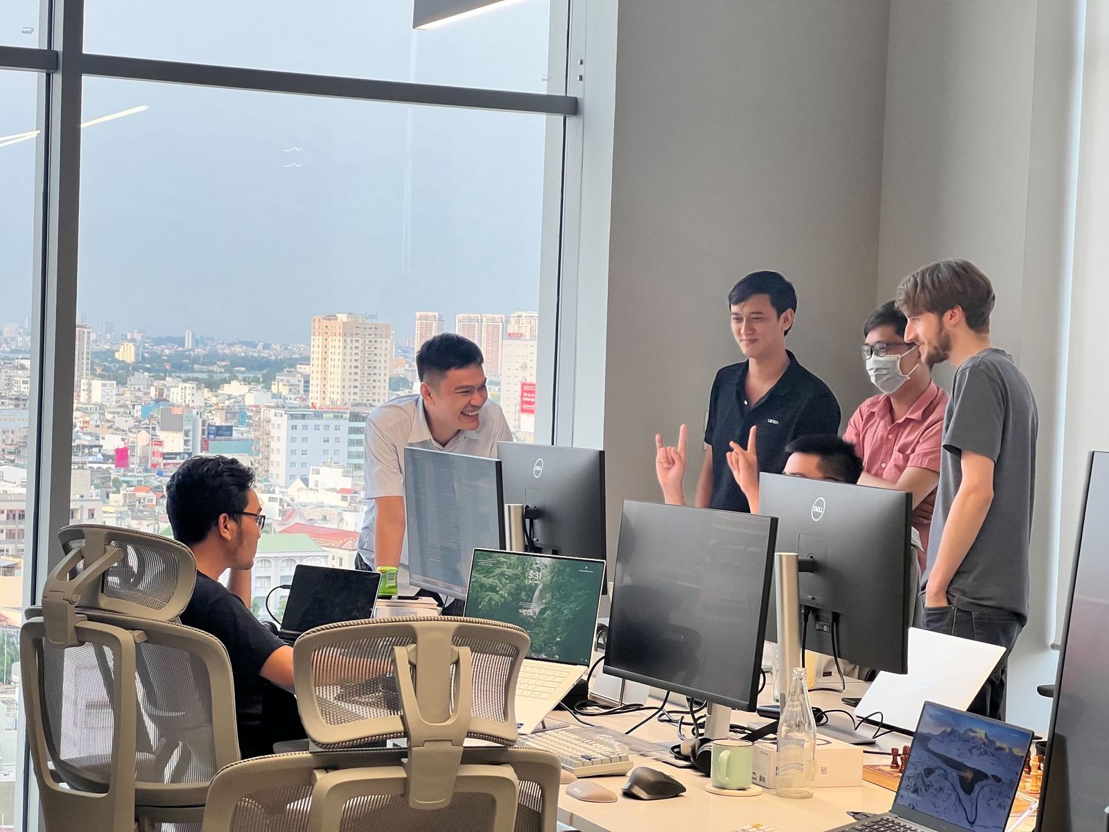 a photo of a group of ainavio employees