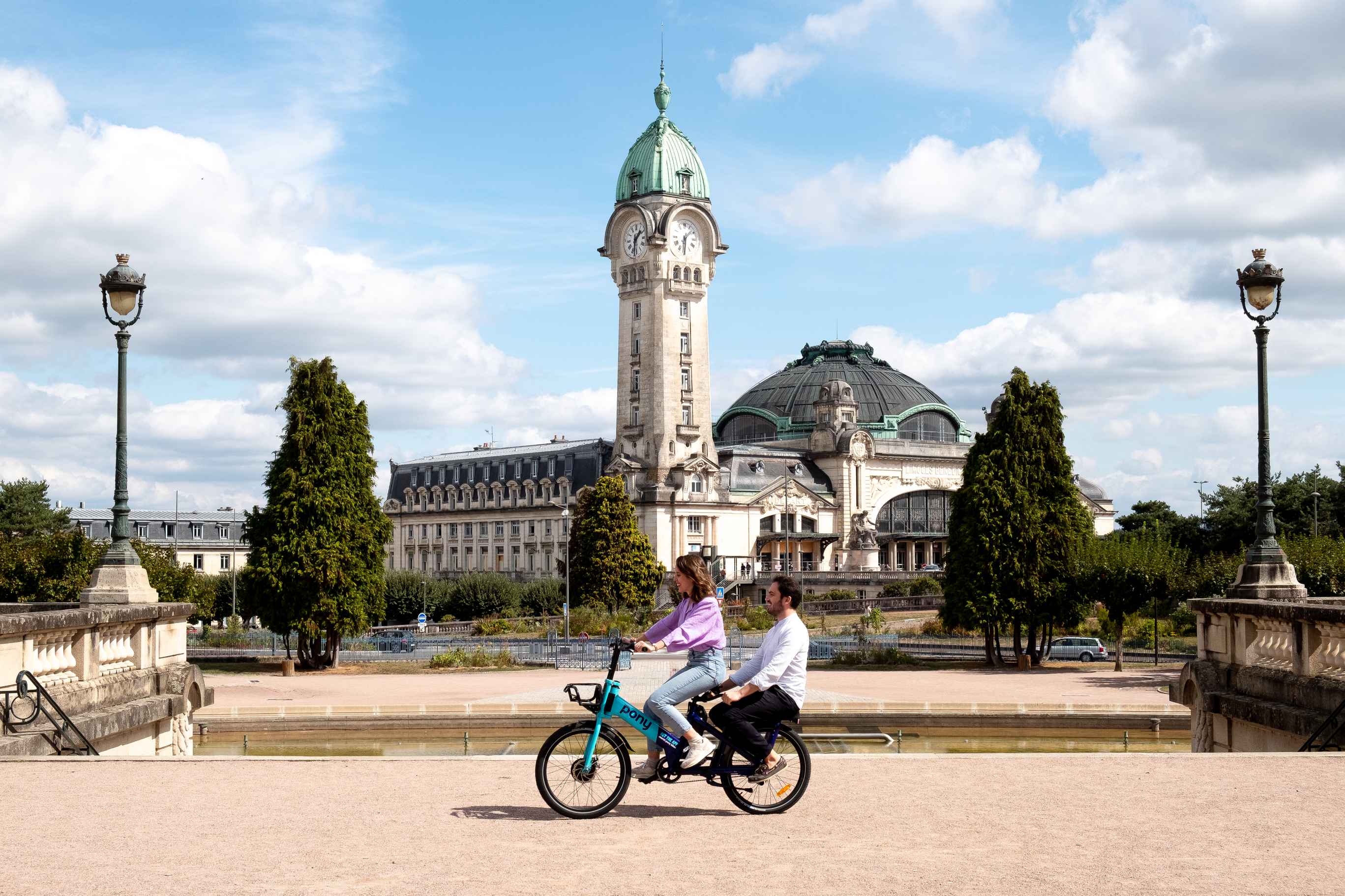 Location vélo deux places en libre-service à Limoges