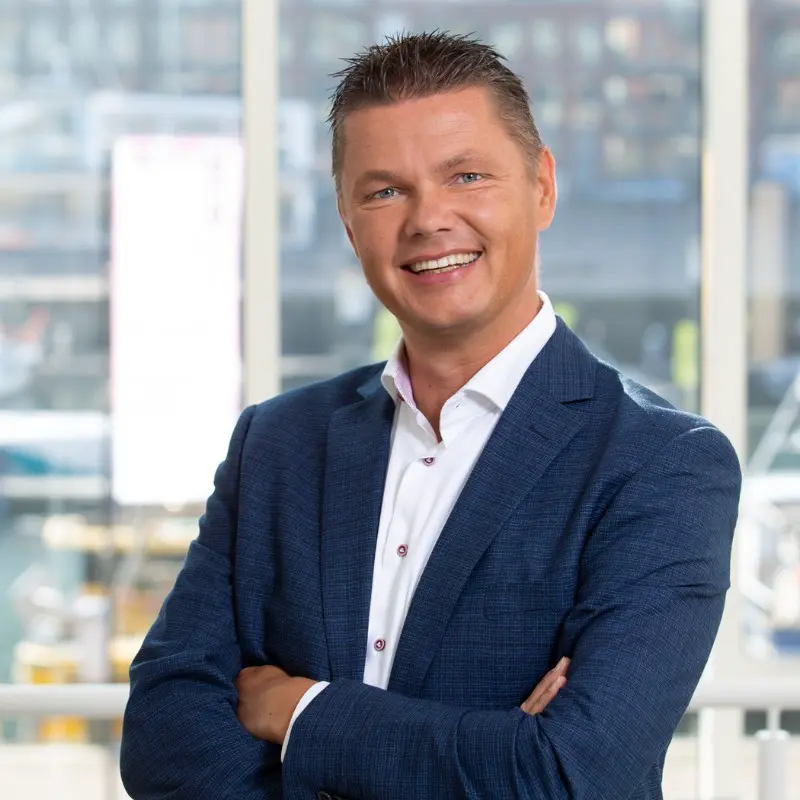 Chris van Veelen