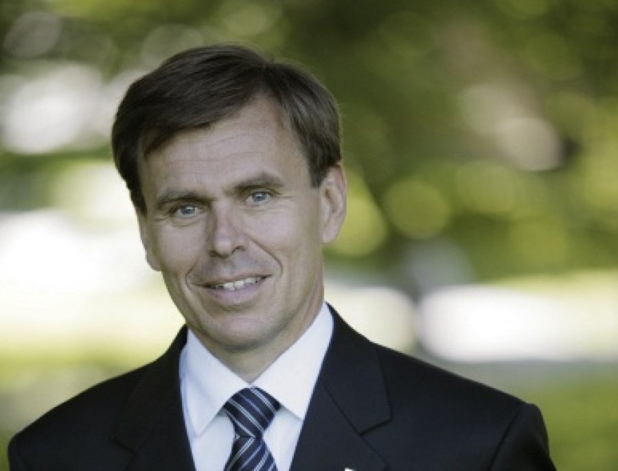 Tor E. Svensen