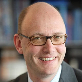 Robert Lorenz-Meyer — President, Ernst Russ GmbH & Co. KG