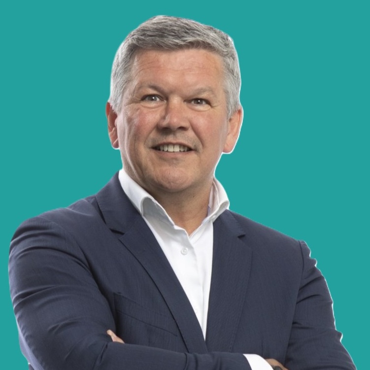 Michael de Visser — Managing Director & Head of Credit Investments, Seahawk Investments