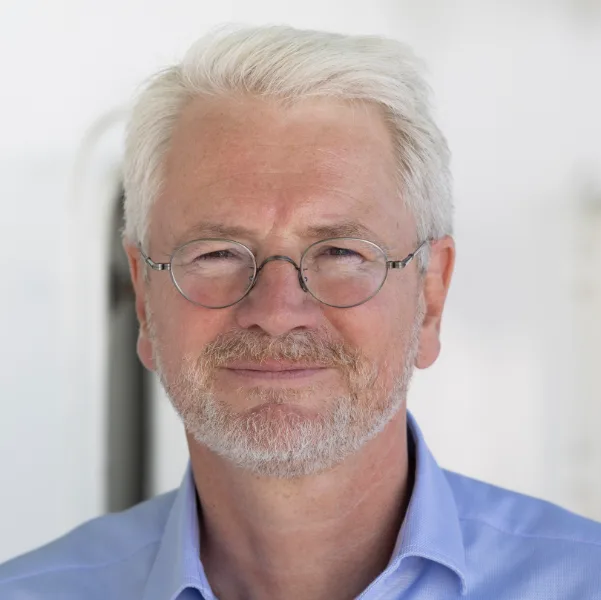 Reinhard Lüken