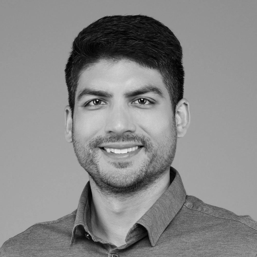 Dr. Loren Sri-Jayantha, DVM, DACVS (SA)