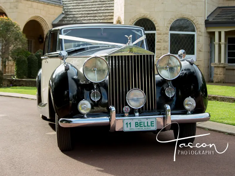 Top Spots to Hire a Luxury Car for Ultimate Comfort & Style