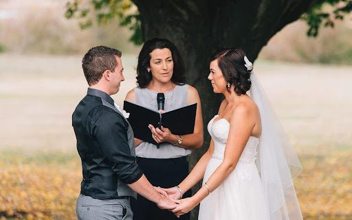 Choosing a Wedding Celebrant in Perth