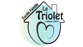 Logo Le Triolet dans une maison avec un cœur et texte Escale Famille depuis 1992.