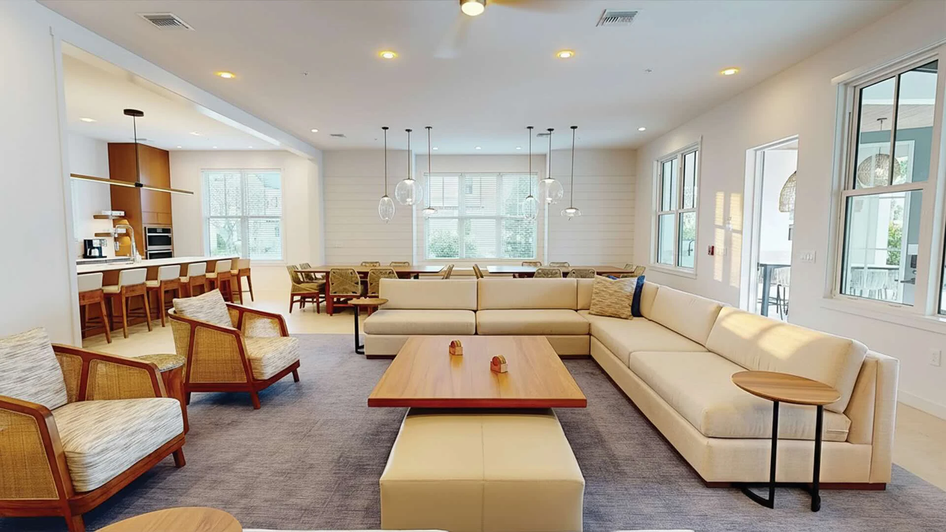 9 Bedroom House with Theater living room
