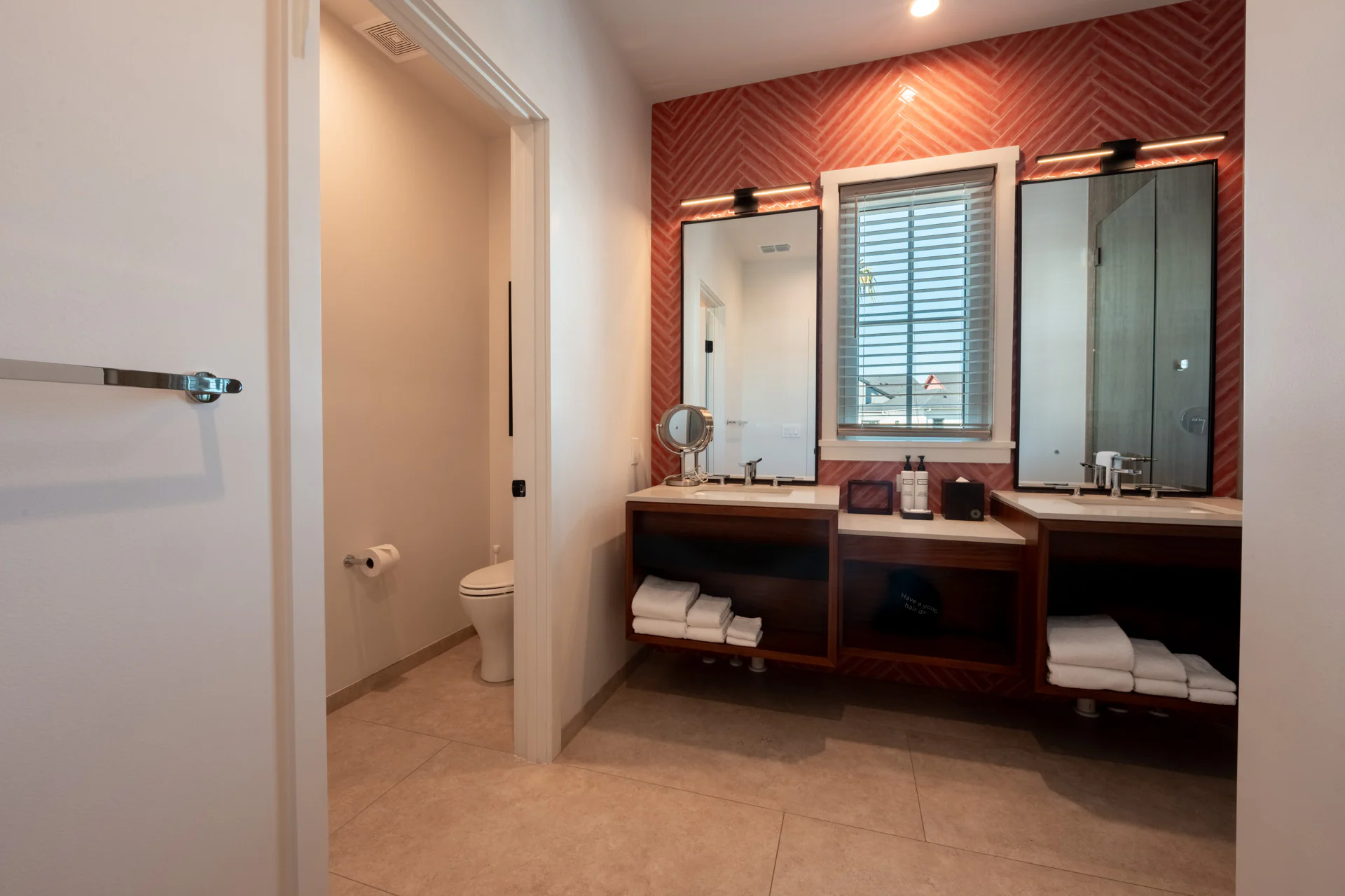 Main Two Queen Bathroom