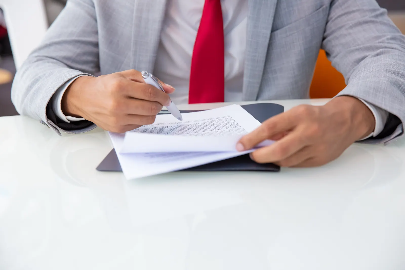 Signing and notarizing a legal document