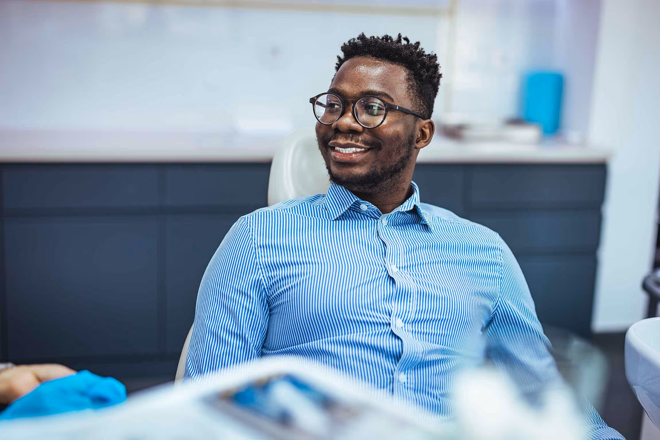 dental patient smiling in_chair