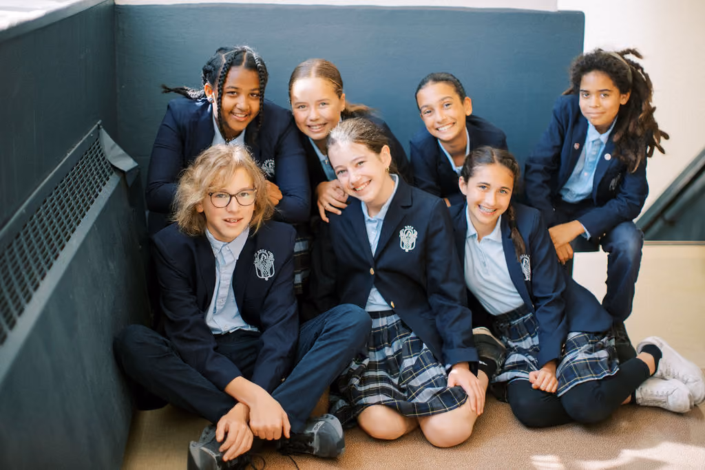 Donum Dei students