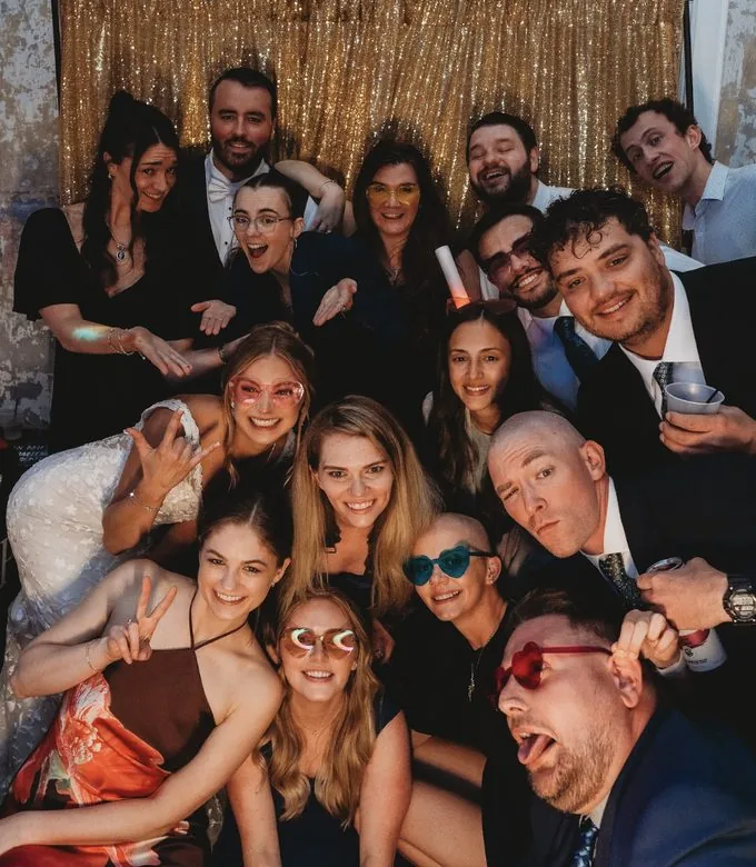 Wedding party in the photo booth