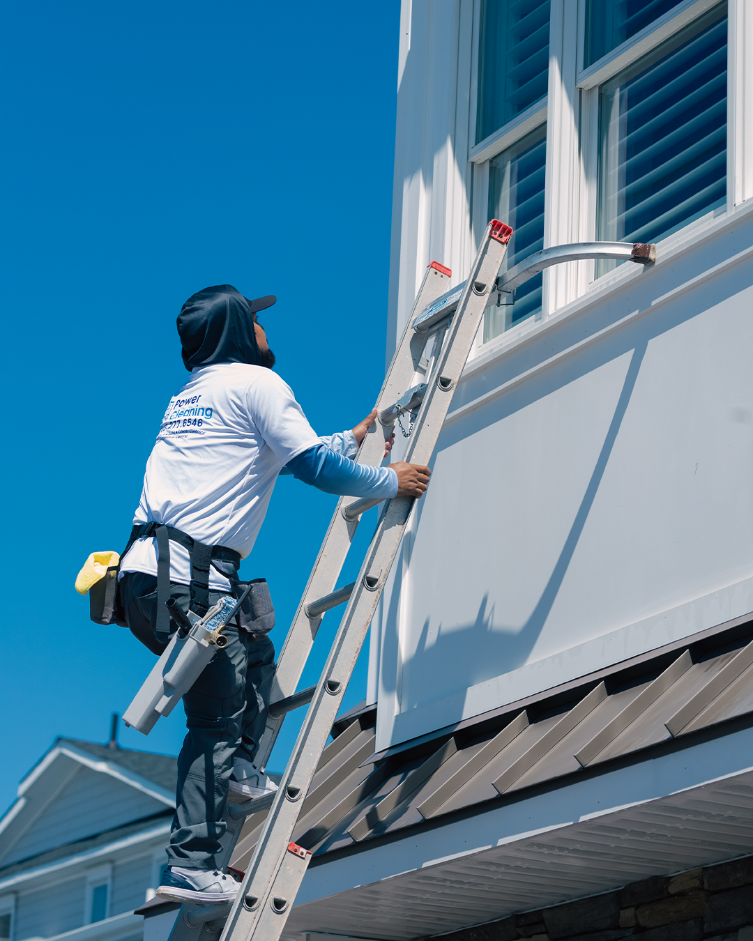 image of roof being repaired