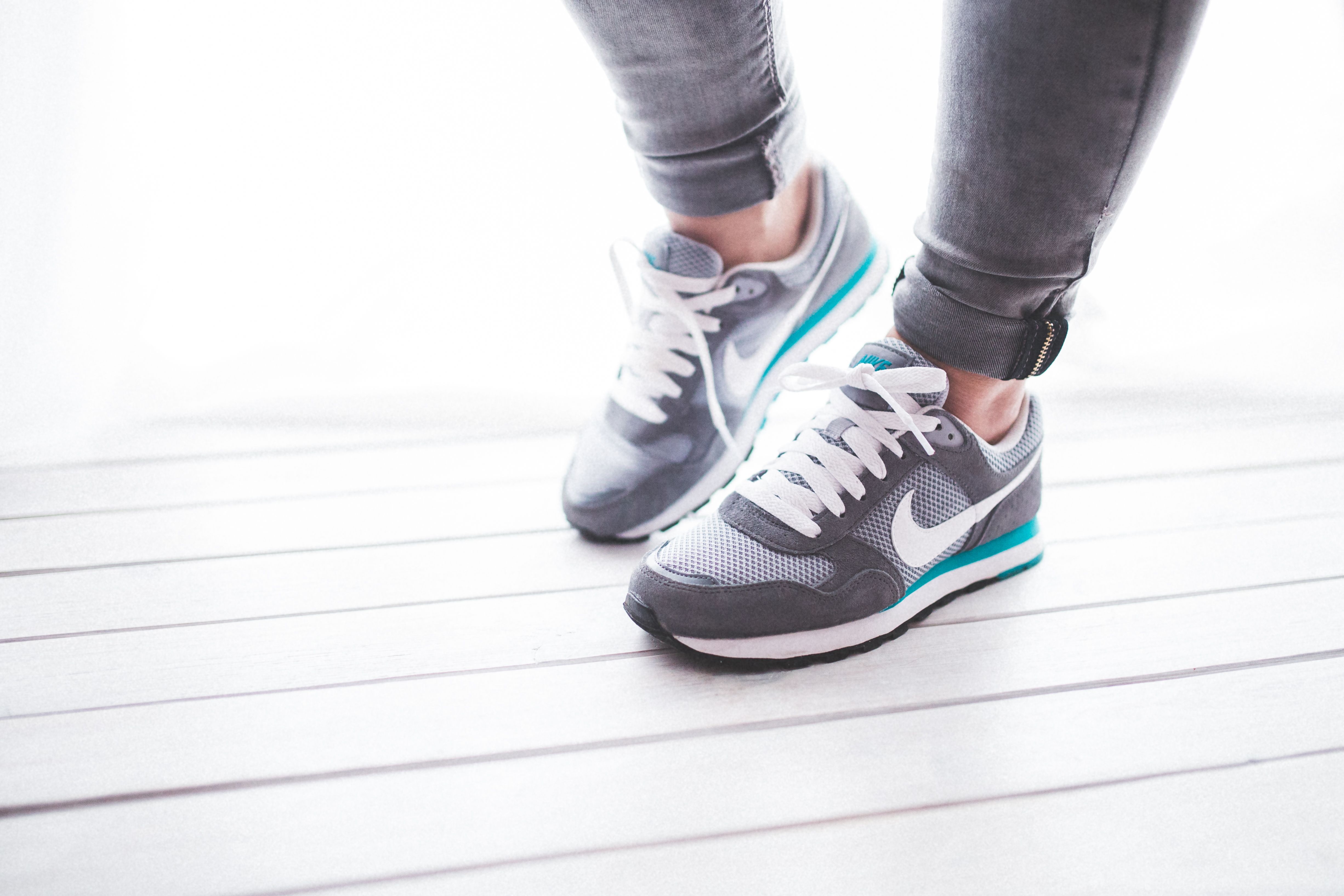 8 Best Insoles for Foot Pain From Walking All Day in 2026