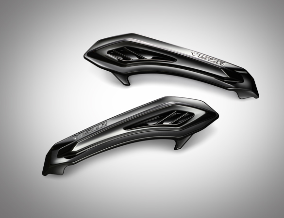 Y15ZR aerodynamic front visor feature